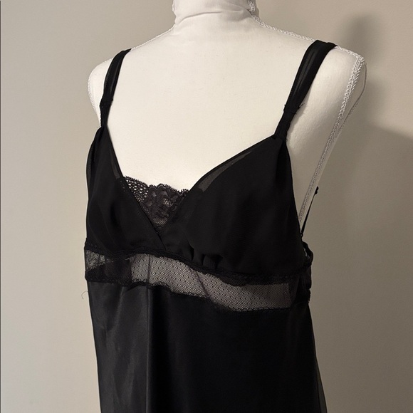 Victorias Secret Angels black lace ruffled slip size large - Picture 8 of 8